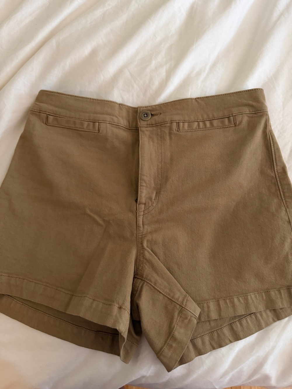 Madewell Olive Tan High-Rise Tailored Shorts